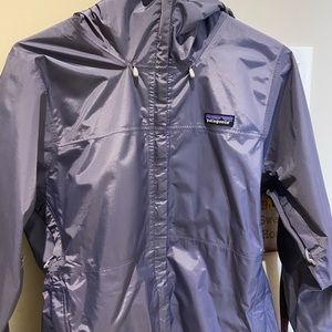 Women’s Patagonia Shell- Size: M